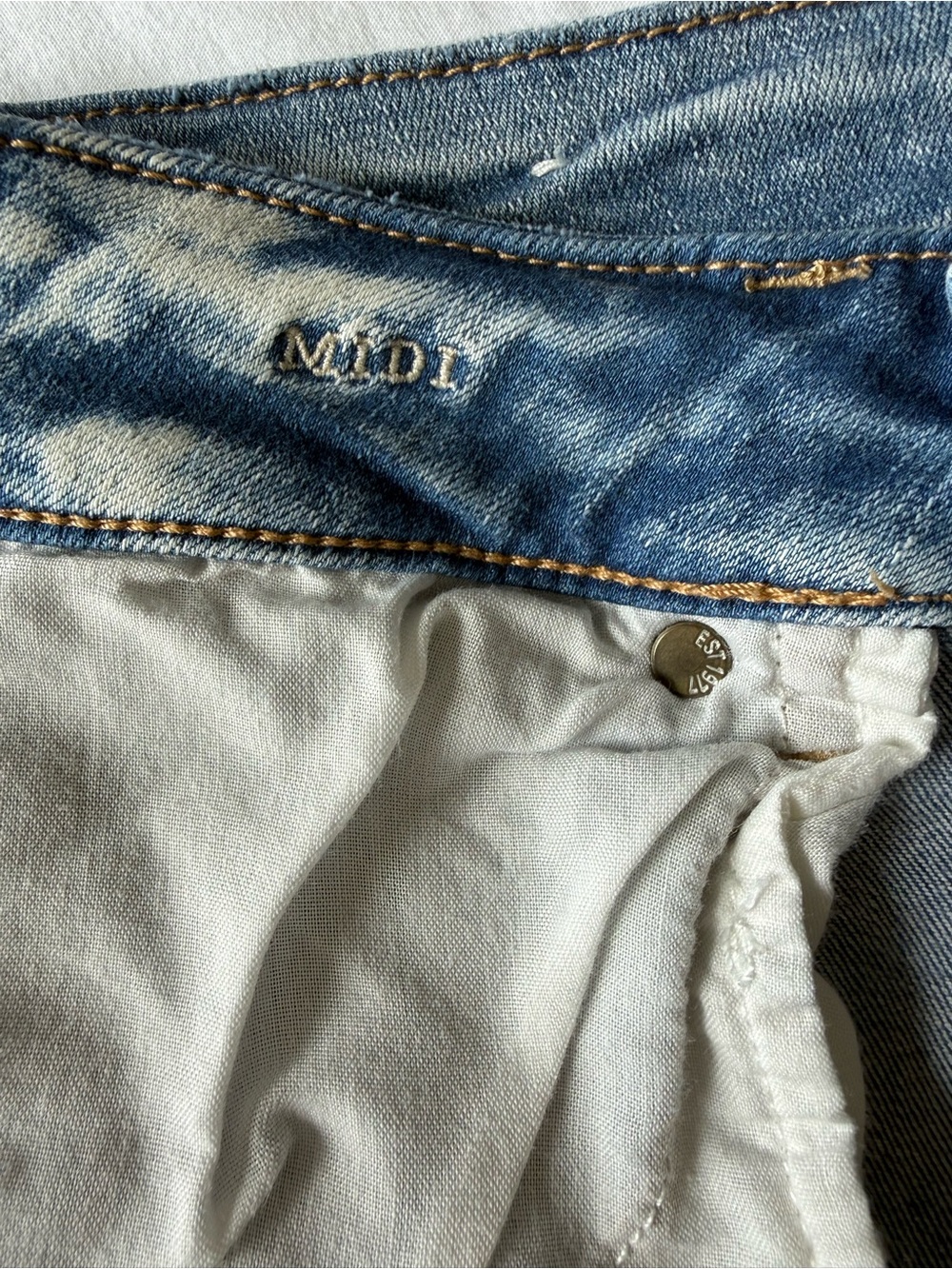 American Eagle Outfitters NEXT LEVEL Stretch Midi Shorts - Picture 10 of 11